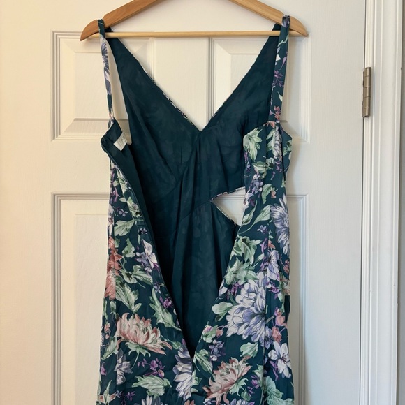 ASTR the Label Ruched Floral Cutout Maxi Dress in Teal Purple Multi Floral NWT S - Picture 13 of 13